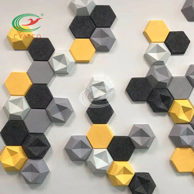 Абсорбция Mildewproof акустических панелей шестиугольника ЛЮБИМЦА стены театра ядровая